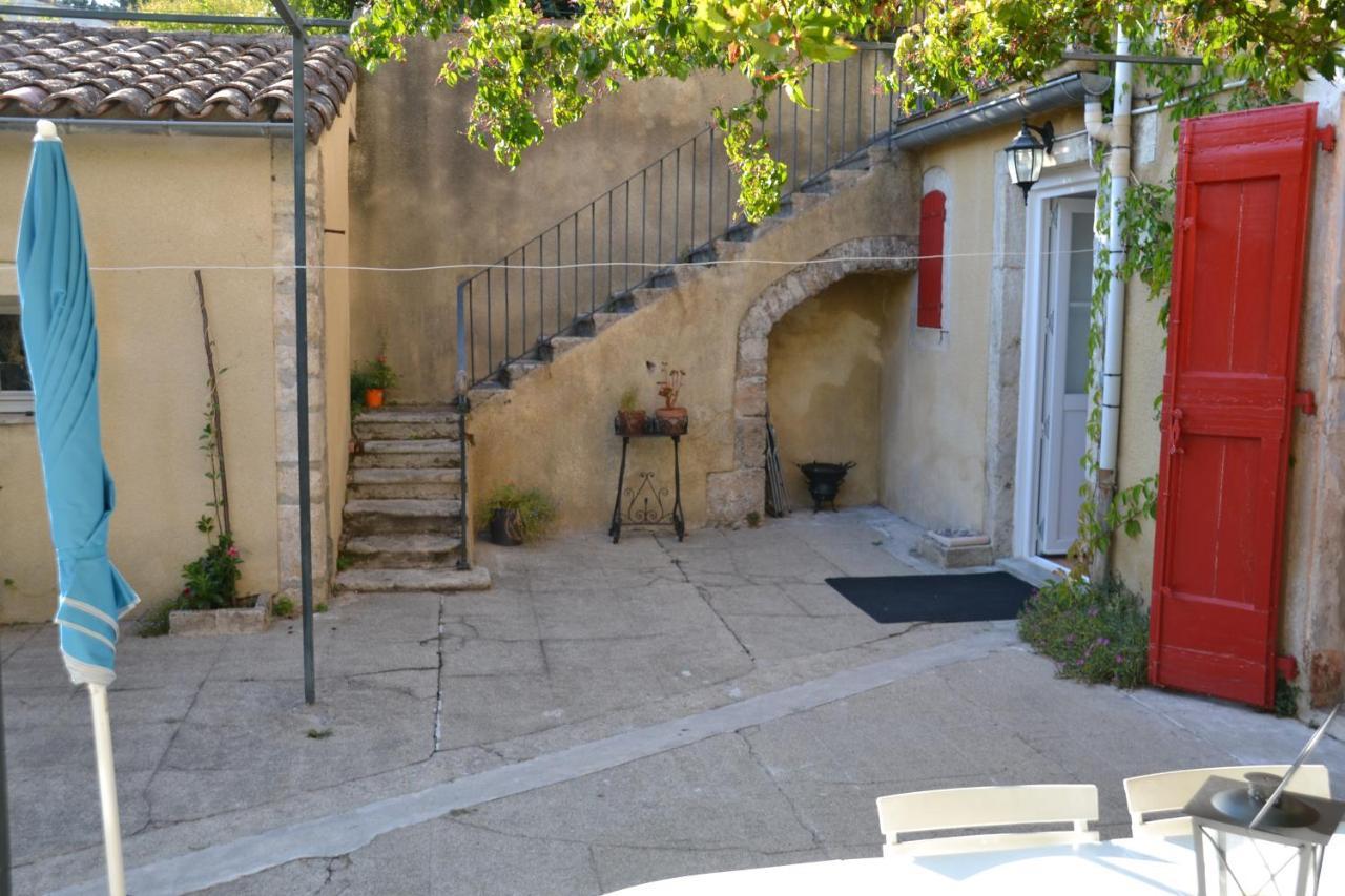 St Jean Du Gard : Spacious Apartment With Use Of Pool سان جان دو جارد المظهر الخارجي الصورة