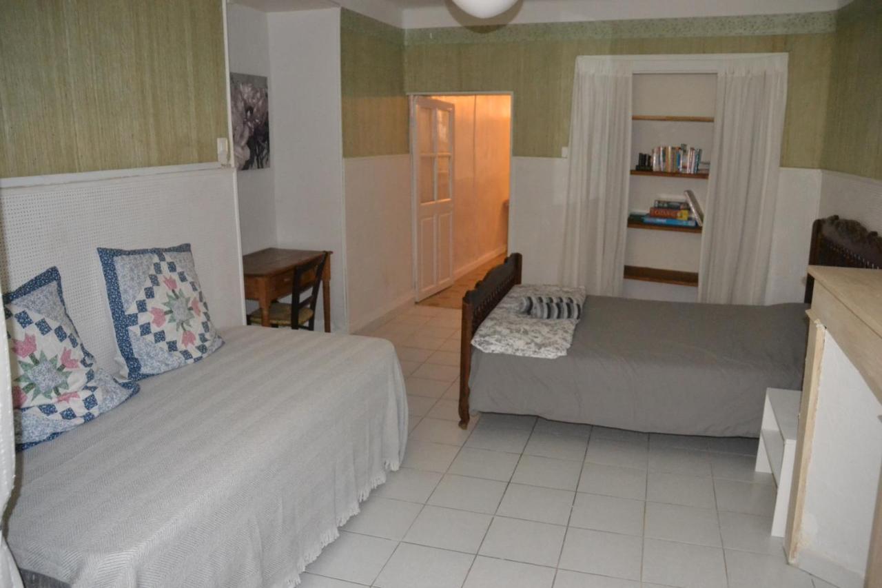 St Jean Du Gard : Spacious Apartment With Use Of Pool سان جان دو جارد المظهر الخارجي الصورة